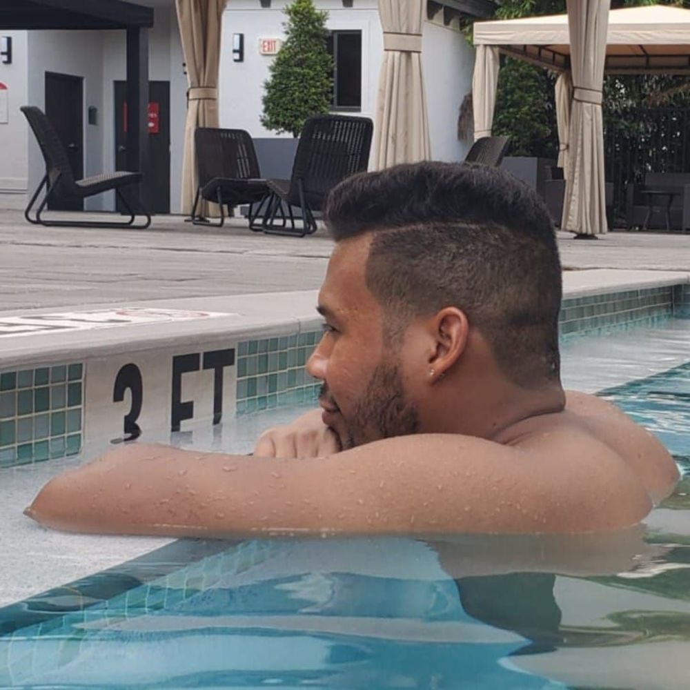 Meet your Posher, Jhon